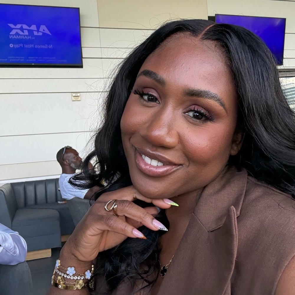 Meet your Posher, Rolyn